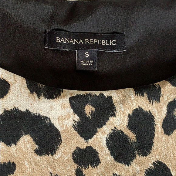 Banana Republic animal print blouse - Picture 4 of 5